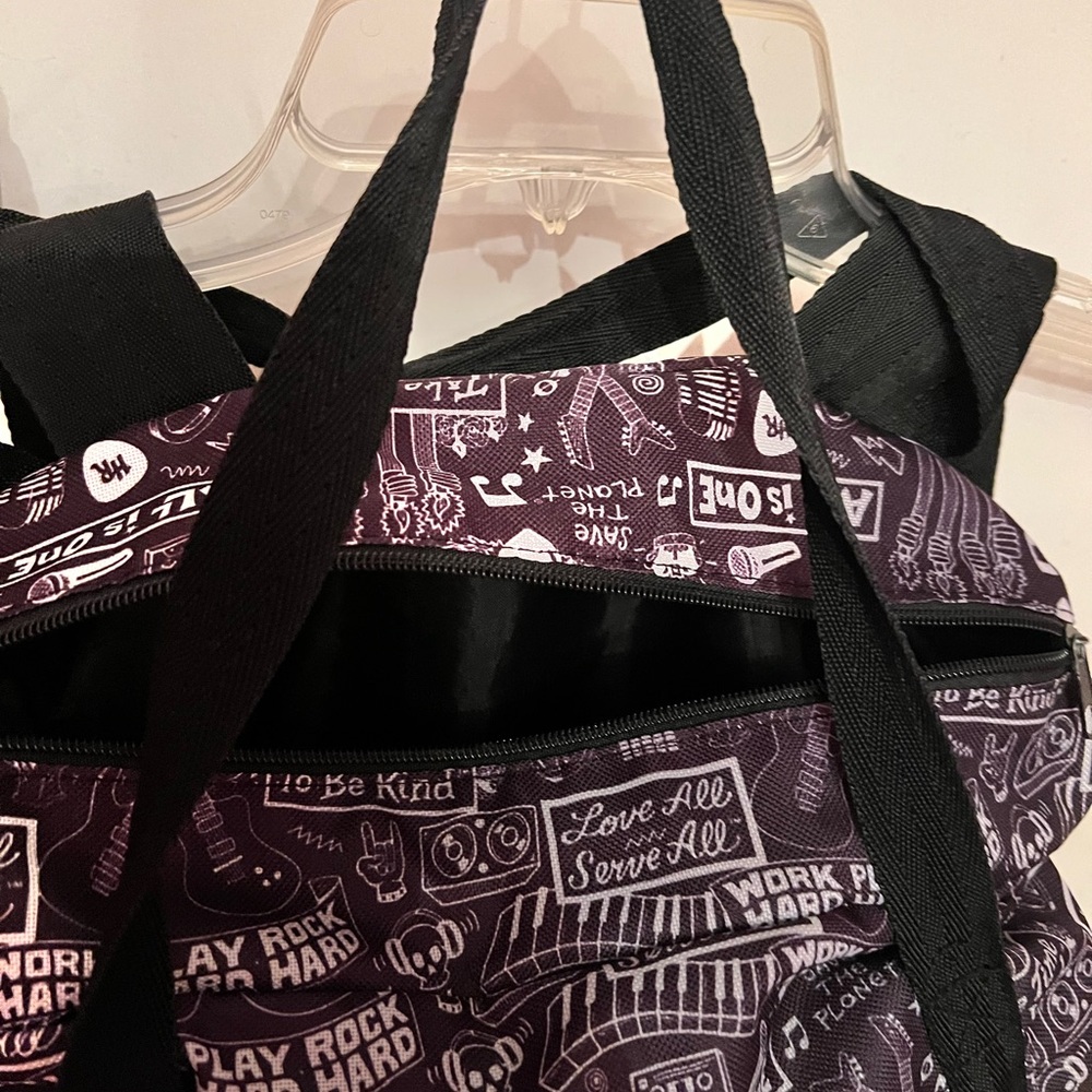 Hard Rock Cafe Black & White Backpack Iconic Sayings EUC - Picture 11 of 13